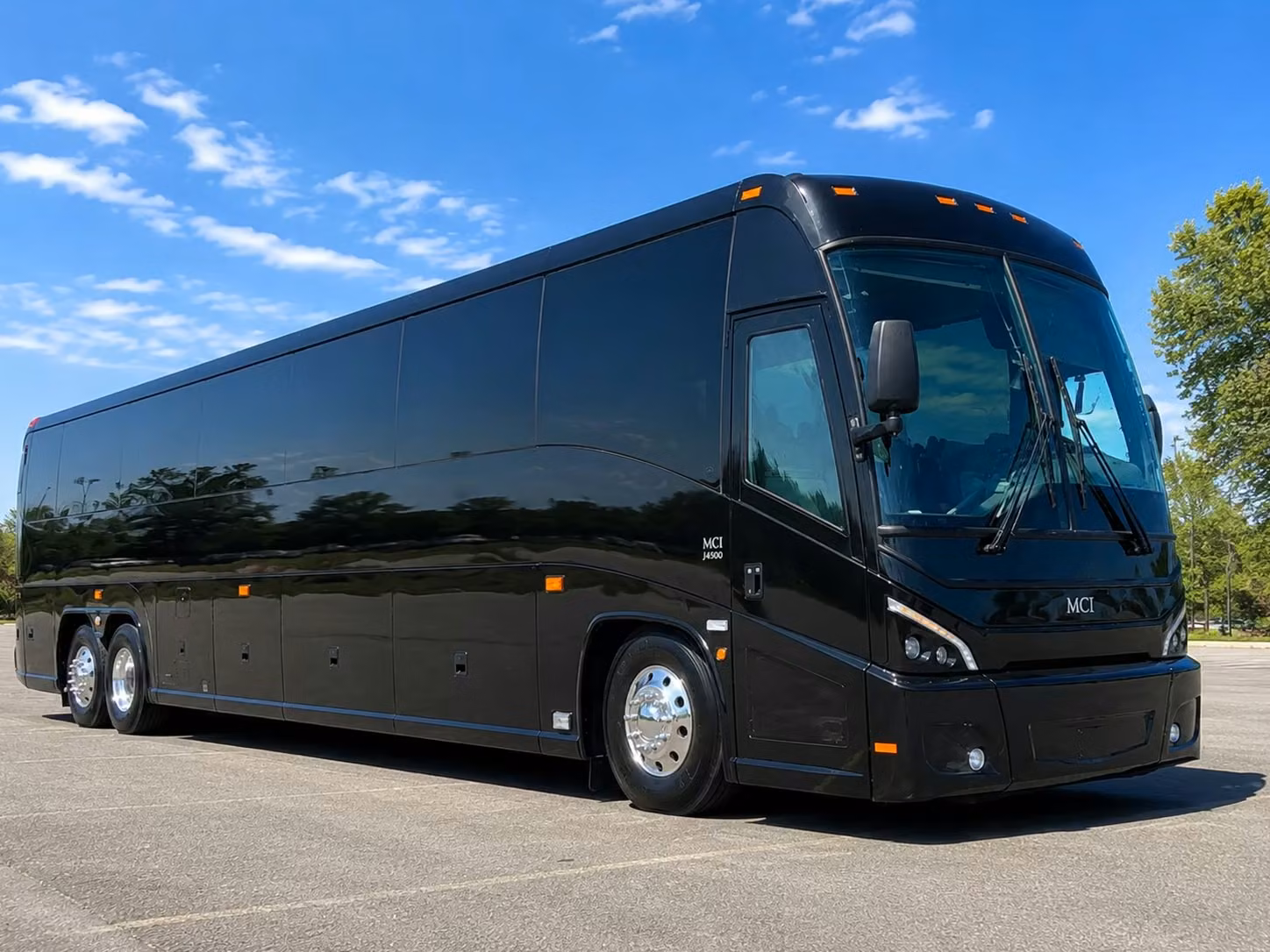 convention and conference shuttle bus rentals in warren michigan