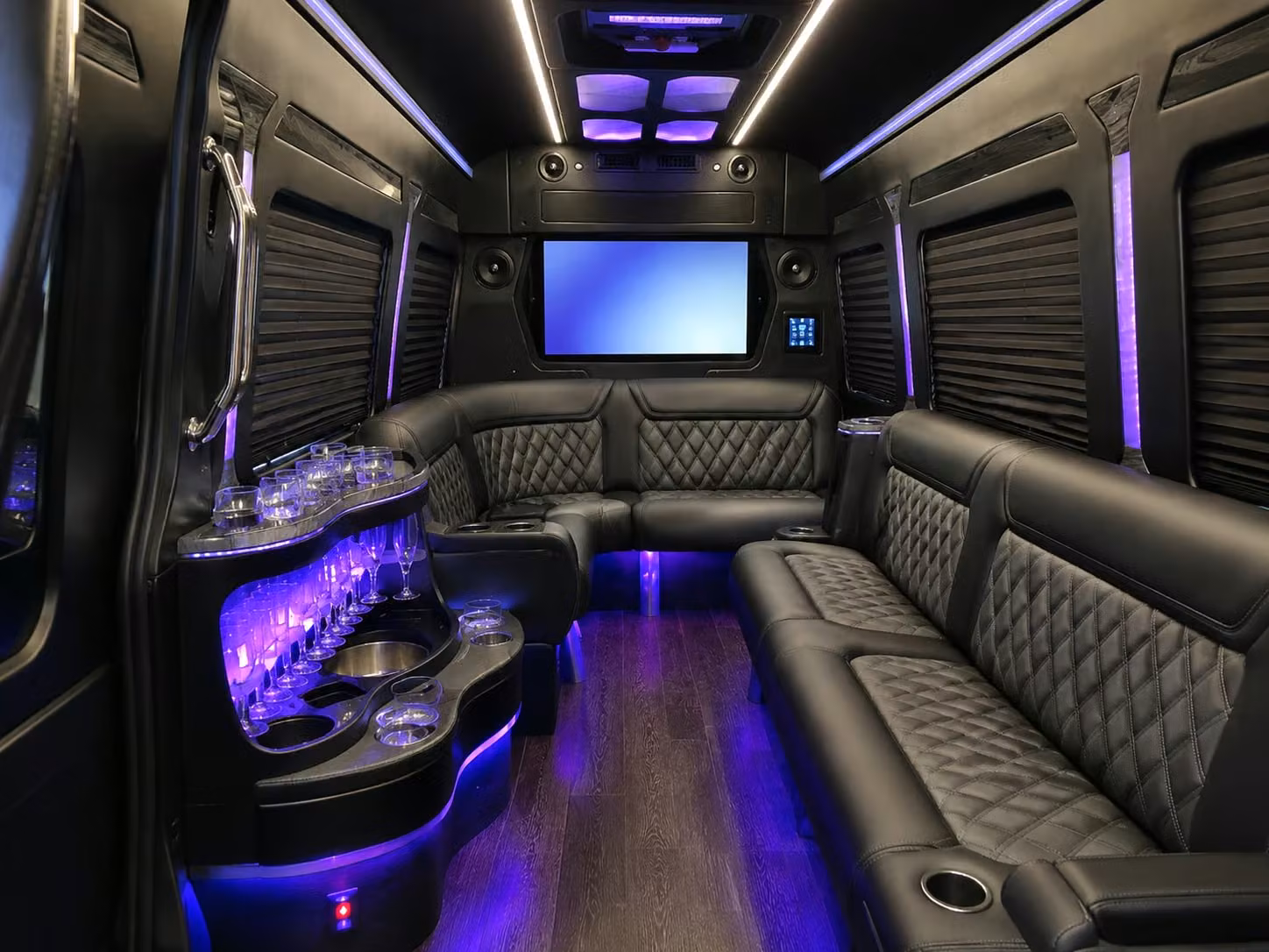 detroit tigers and comerica park group transportation from warren