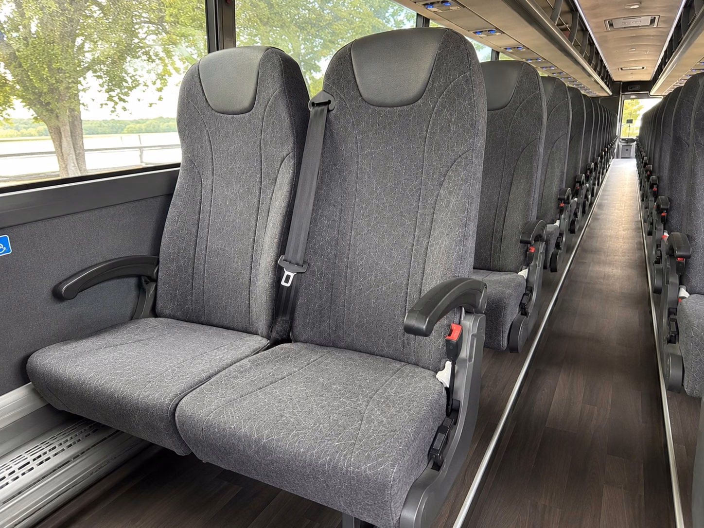 event transportation bus rentals in warren