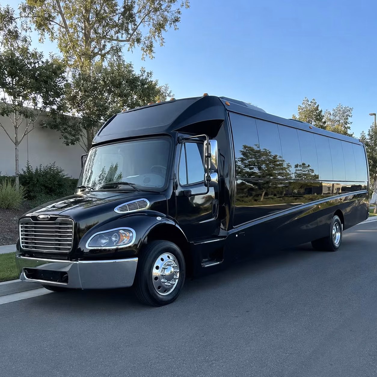 warren airport transfer shuttle bus services